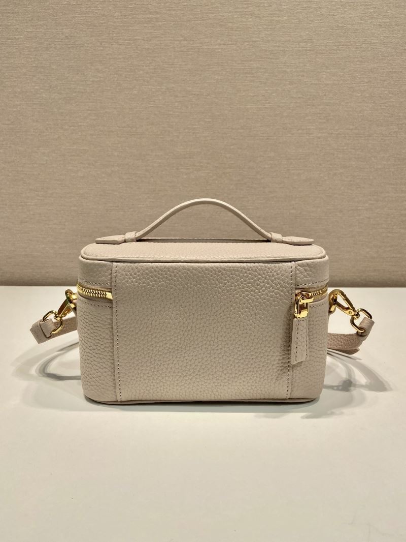 Pra*a box bags
